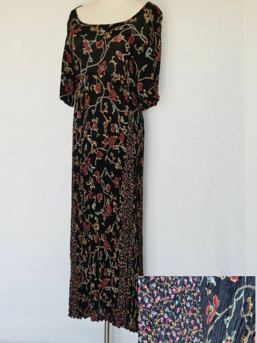 Vintage STARINA Cottagecore Floral Crinkle Maxi Dress Short Sleeve Black